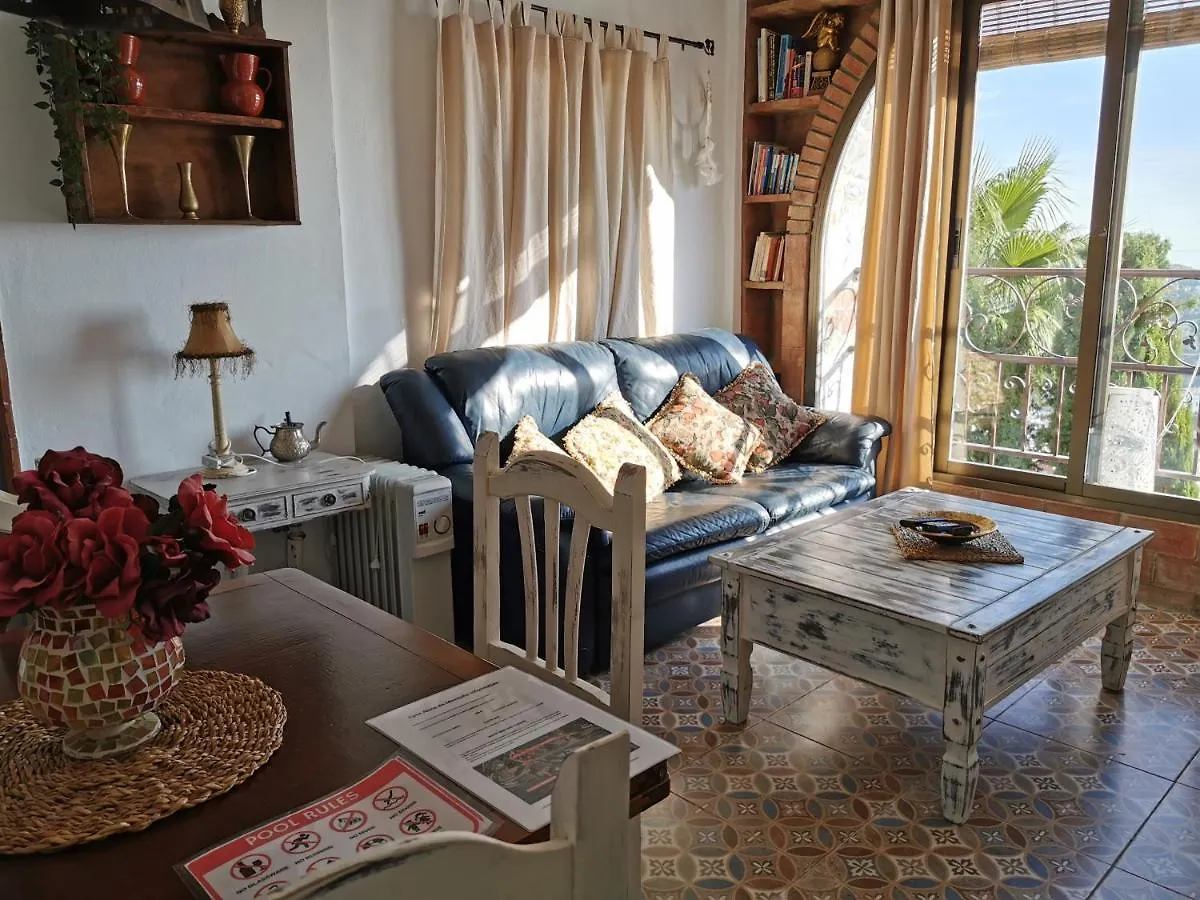 Apartamentos Alma Y Montana Cómpeta
